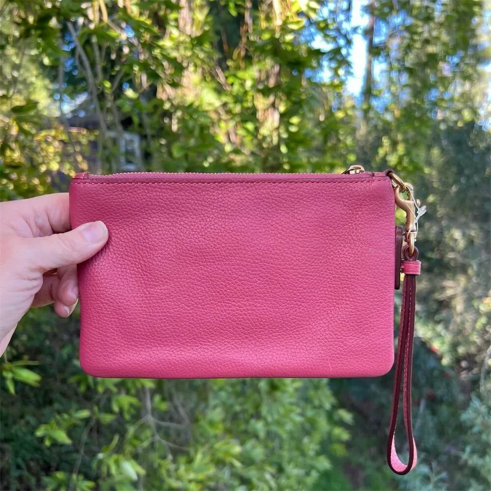 COACH Pebble Leather Wristlet with Detachable Wrist Strap 22962 AUTHENTIC - Picture 2 of 10